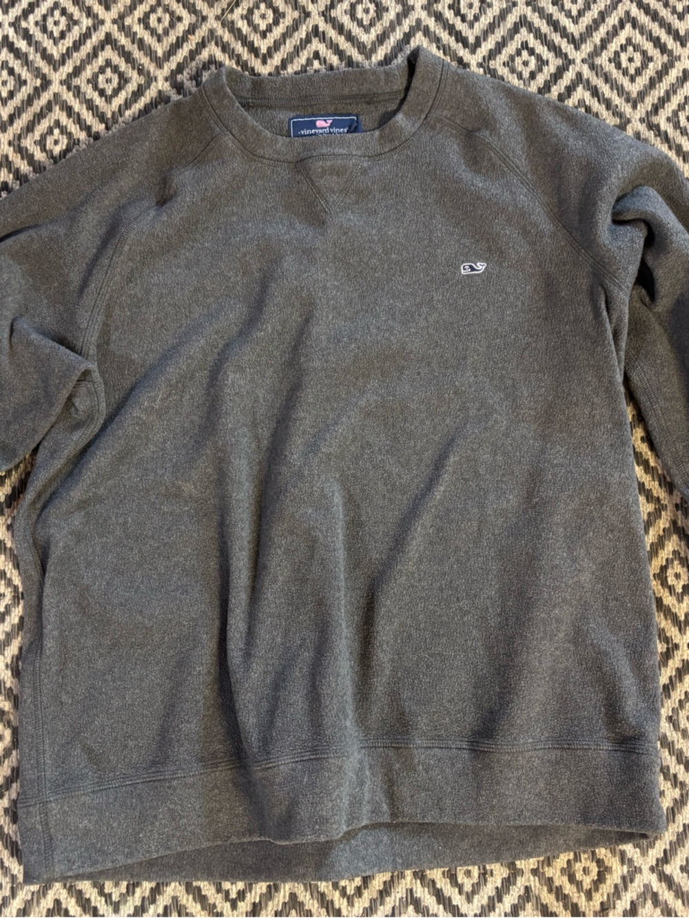Vineyard Vines Men's Crewneck Sweater in Charcoal
